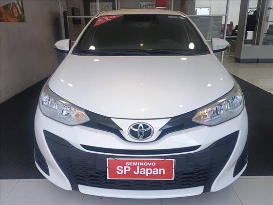 TOYOTA YARIS 1.3 16V FLEX XL LIVE MULTIDRIVE TOYOTA YARIS 1.3 16V FLEX XL LIVE MULTIDRIVE